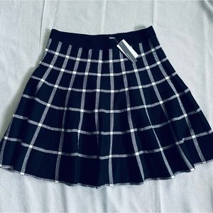 Chelsea & Theodore Skirt New Large